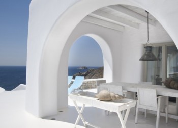 Villa Mermedia Outdoor Dining